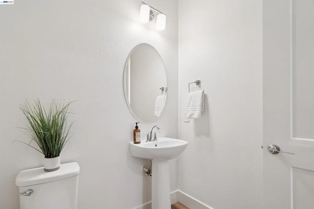 2339 Kinetic Common Fremont CA 94539