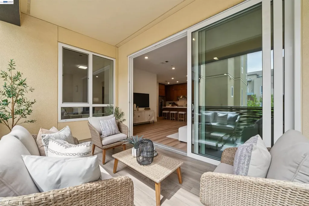 2339 Kinetic Common Fremont CA 94539