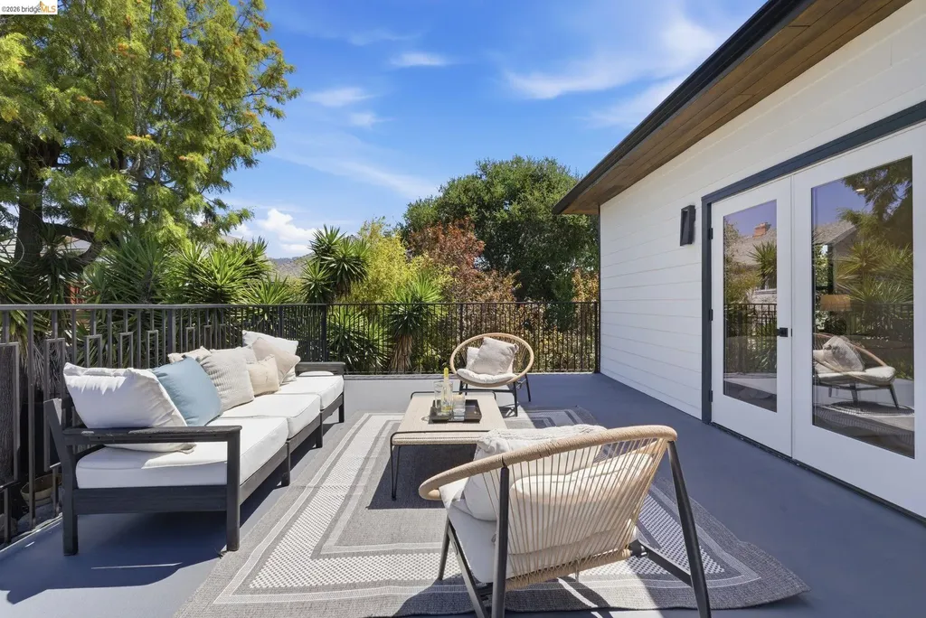 546 61st Street Oakland CA 94609