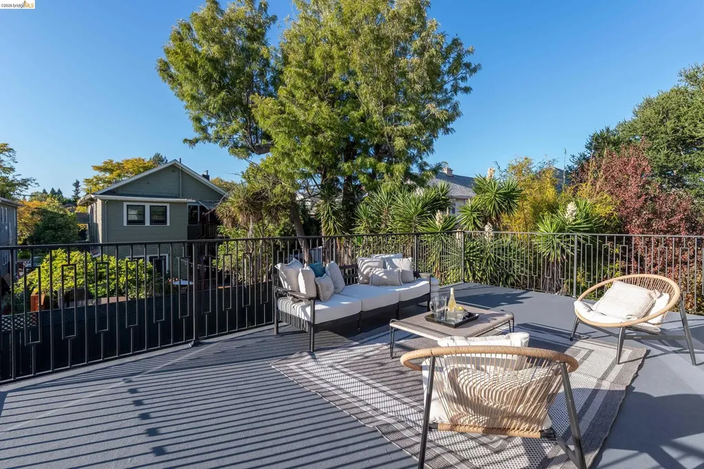 546 61st Street Oakland CA 94609