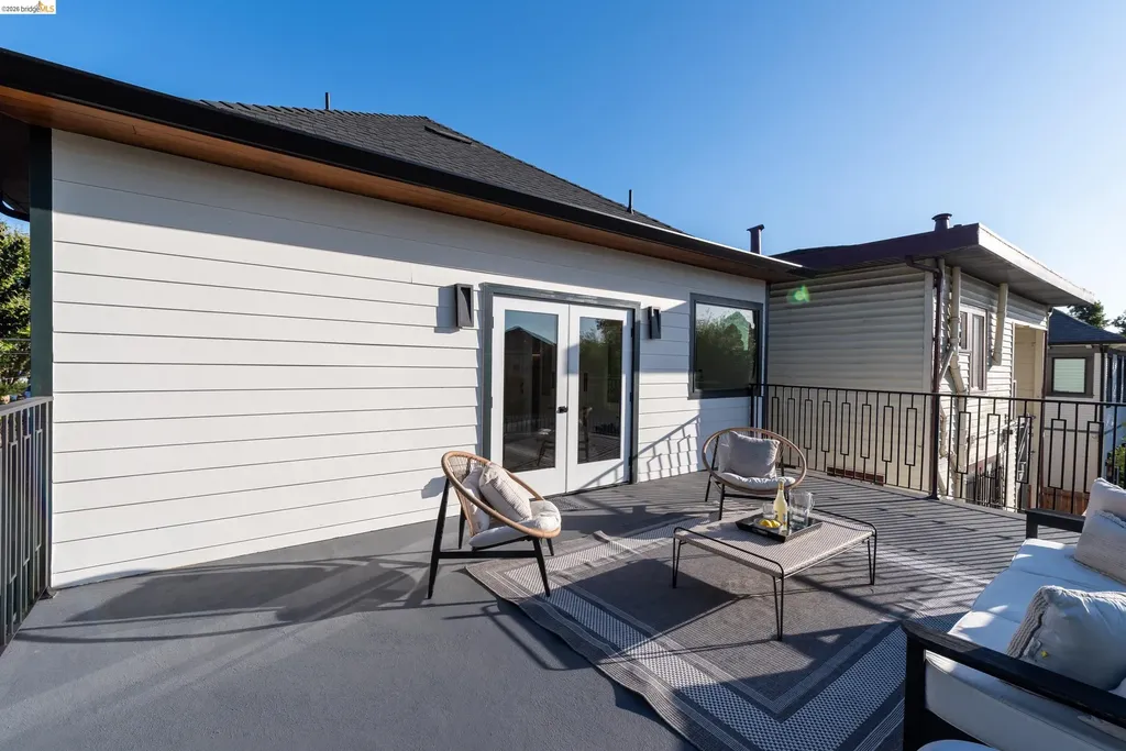 546 61st Street Oakland CA 94609