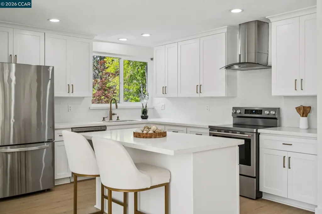 1857 Del Este Street Lafayette CA 94549