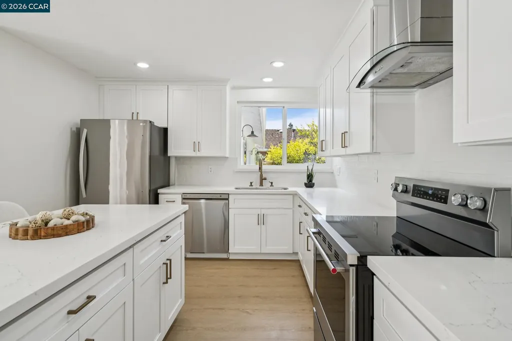 1857 Del Este Street Lafayette CA 94549
