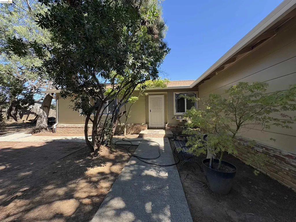 115 Cook Circle Vallejo CA 94589