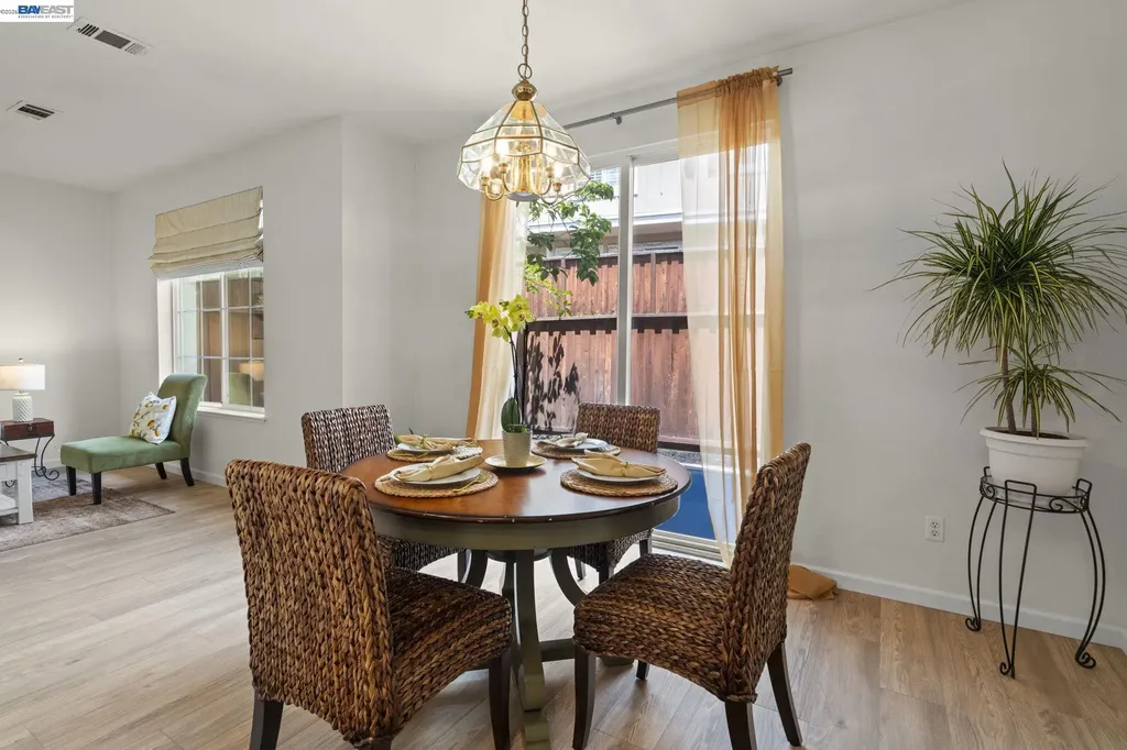 10706 Ian Lane Dublin CA 94568