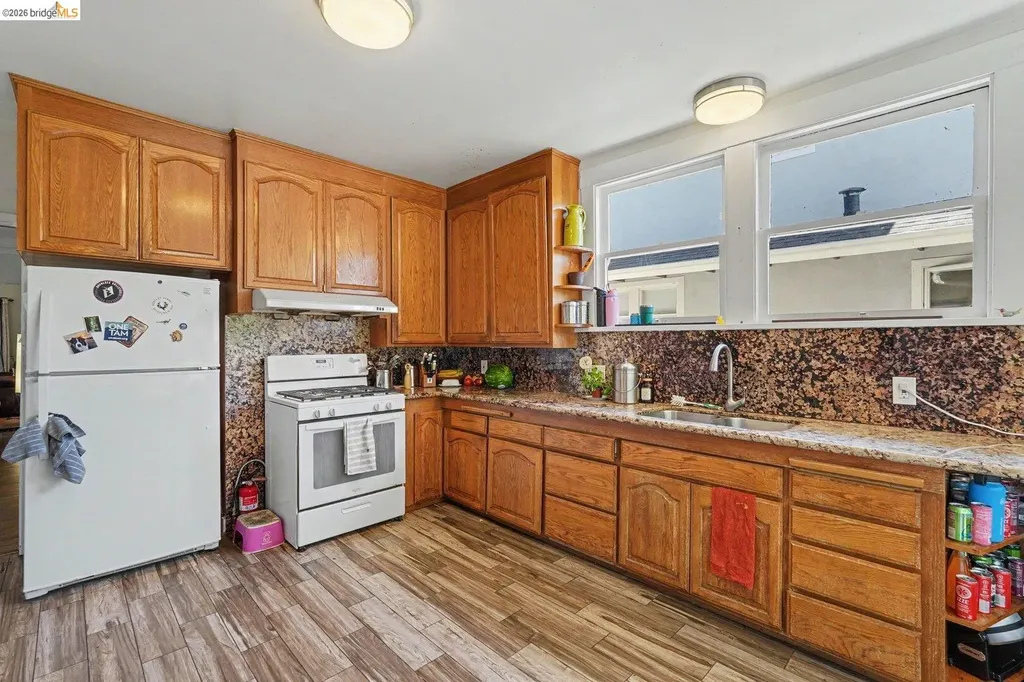 1446 Fernside Boulevard Alameda CA 94501