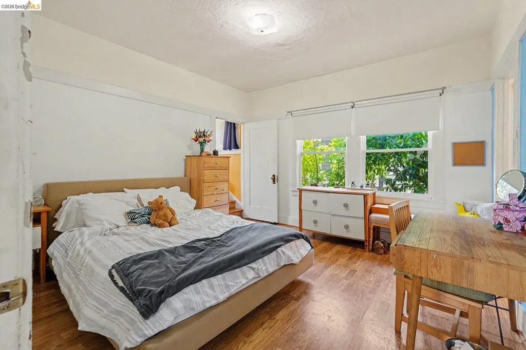 1446 Fernside Boulevard Alameda CA 94501