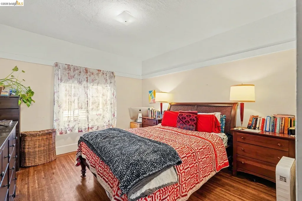 1446 Fernside Boulevard Alameda CA 94501