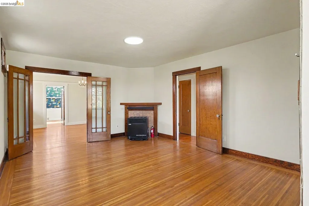 1446 Fernside Boulevard Alameda CA 94501