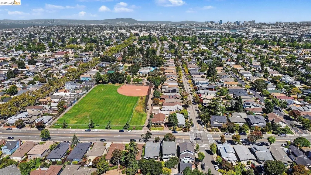 1446 Fernside Boulevard Alameda CA 94501