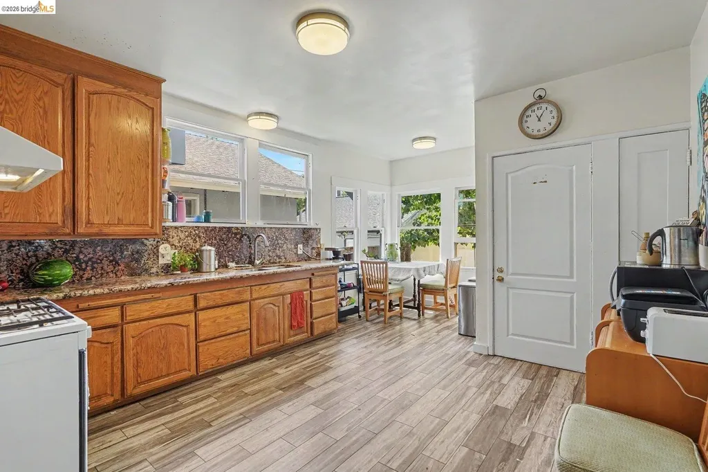 1446 Fernside Boulevard Alameda CA 94501