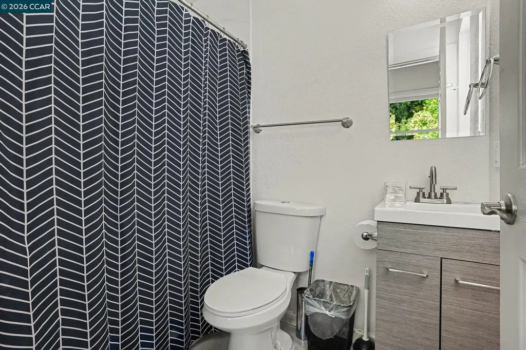 3414 Andover Street Oakland CA 94609