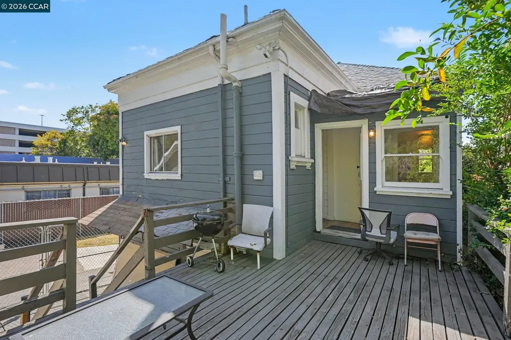 3414 Andover Street Oakland CA 94609