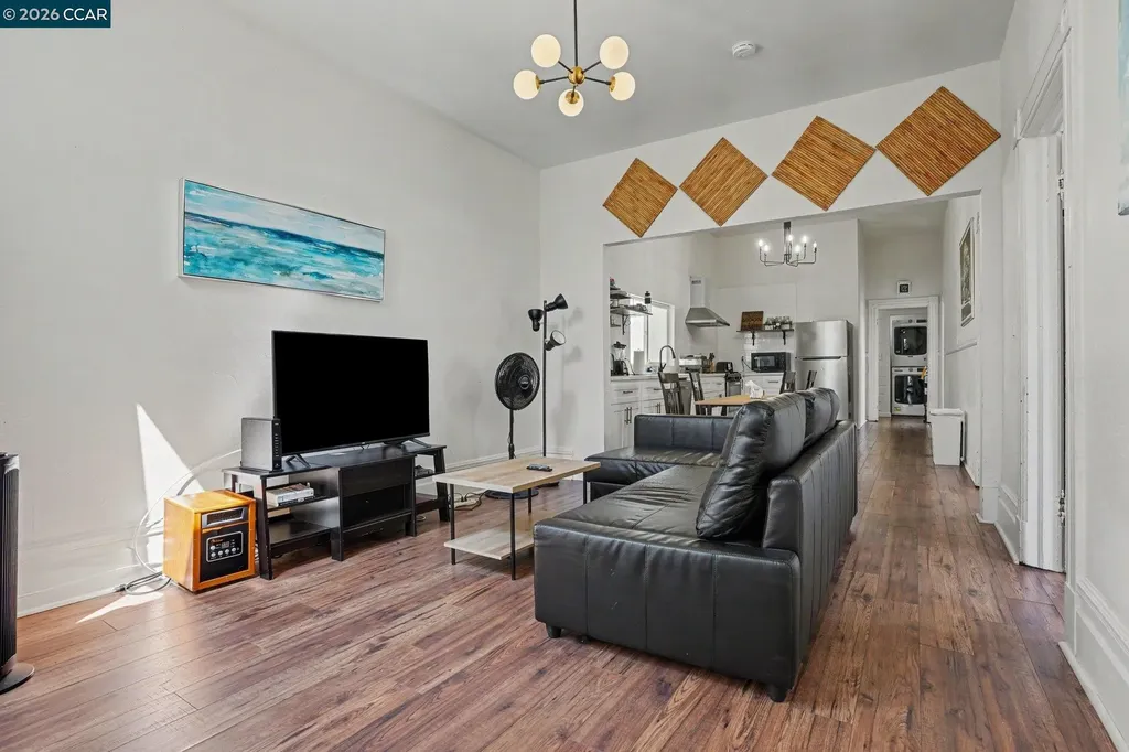 3414 Andover Street Oakland CA 94609