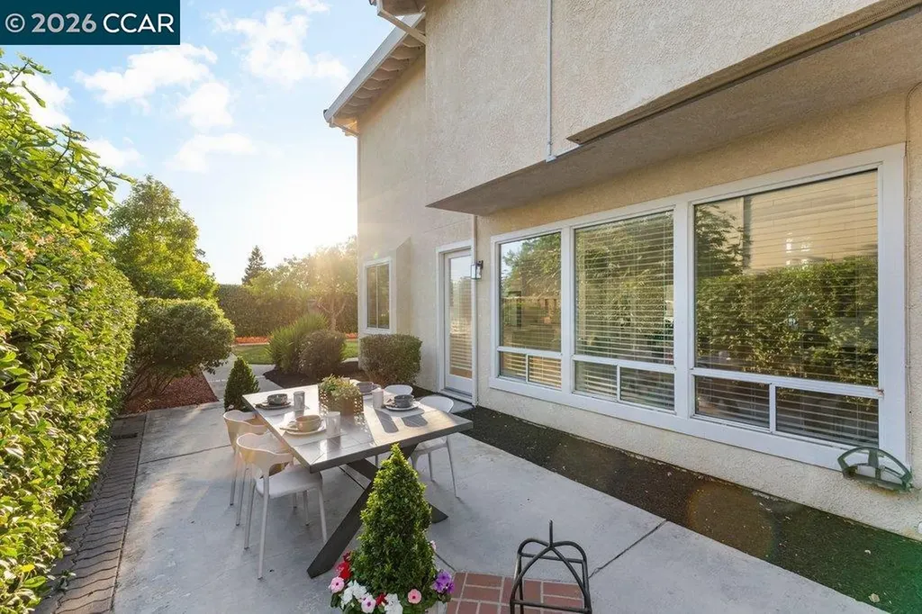 988 Roma Street Livermore CA 94551