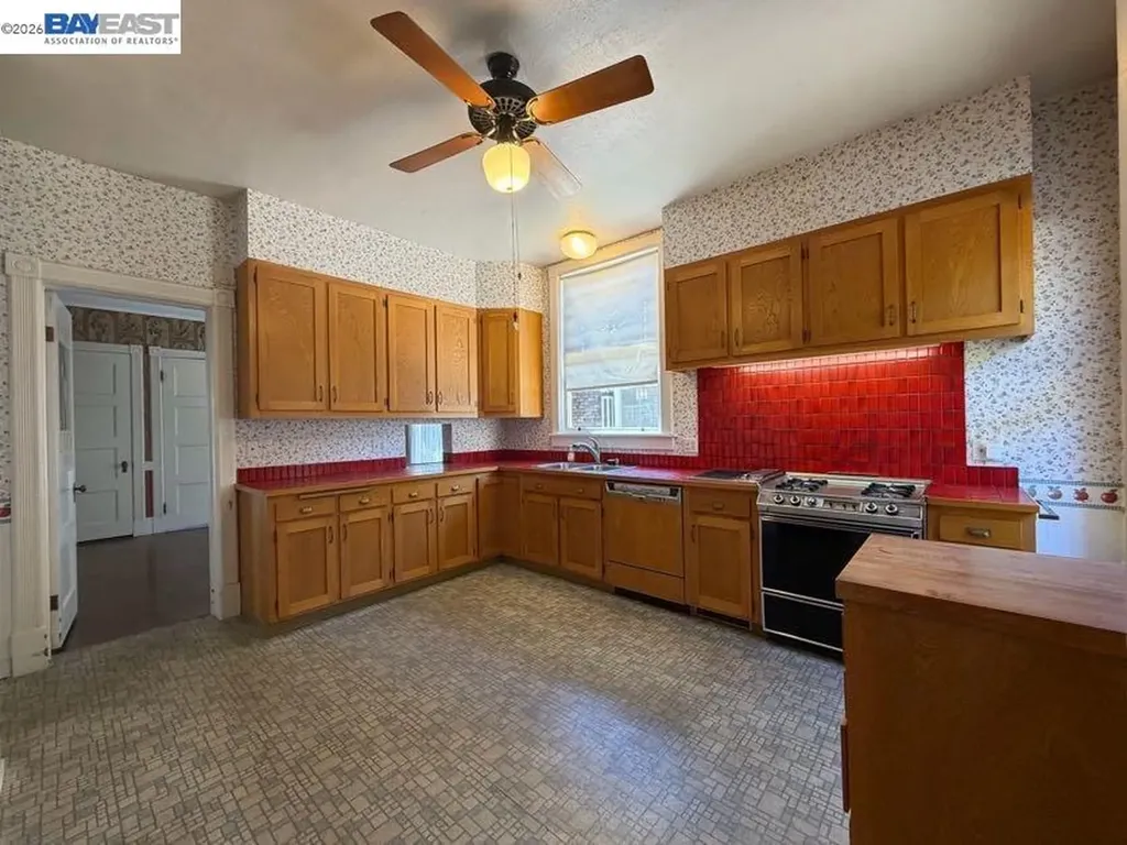 1409 San Antonio Avenue Alameda CA 94501