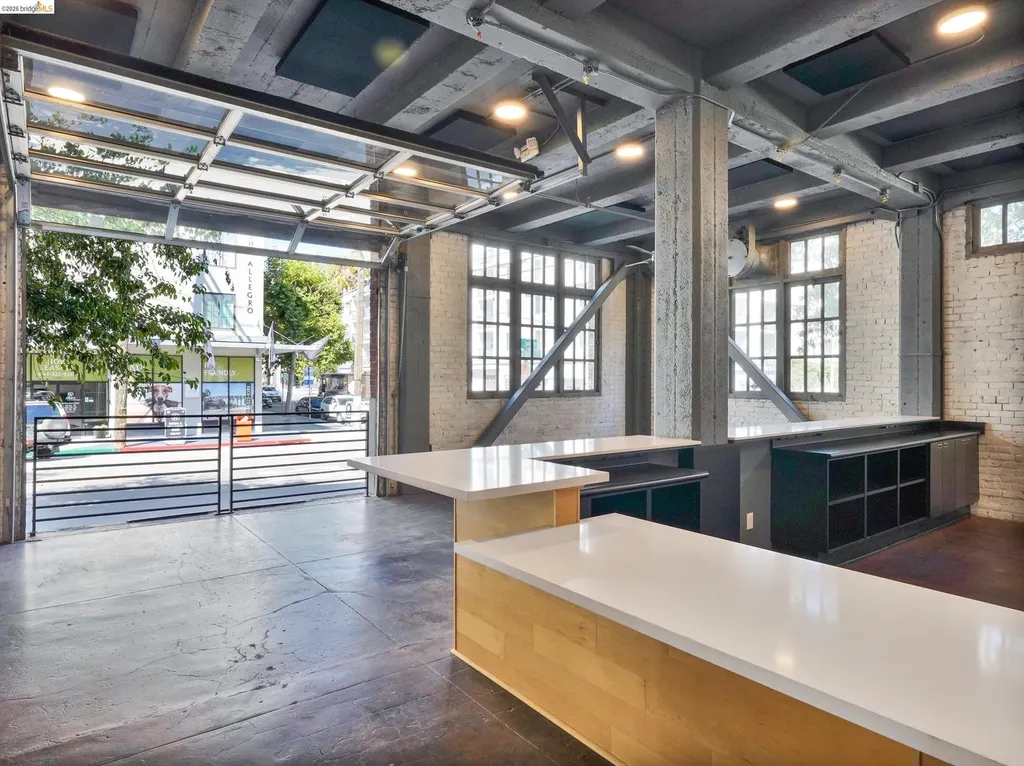201 3rd Street Oakland CA 94607