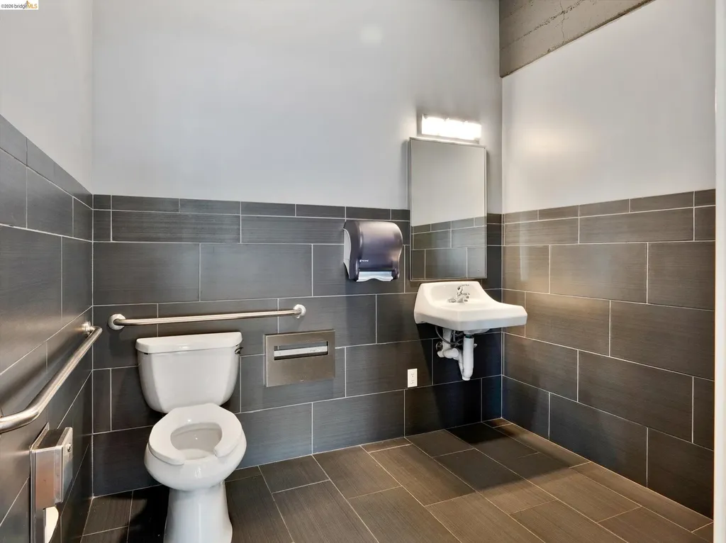201 3rd Street Oakland CA 94607