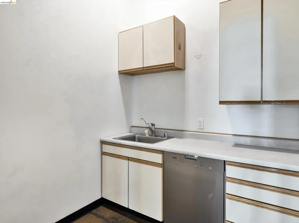 201 3rd Street Oakland CA 94607