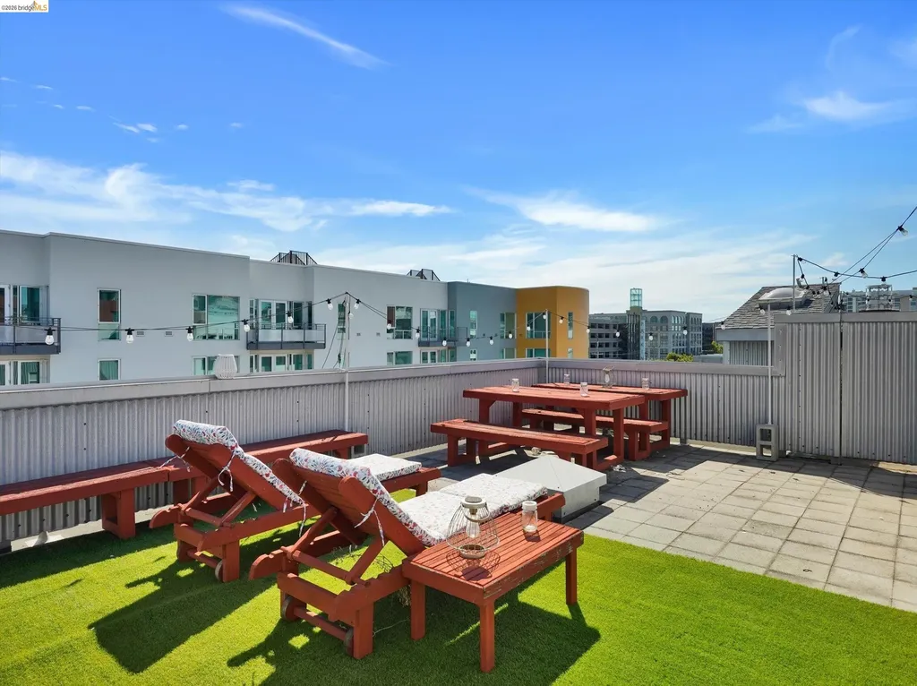 201 3rd Street Oakland CA 94607