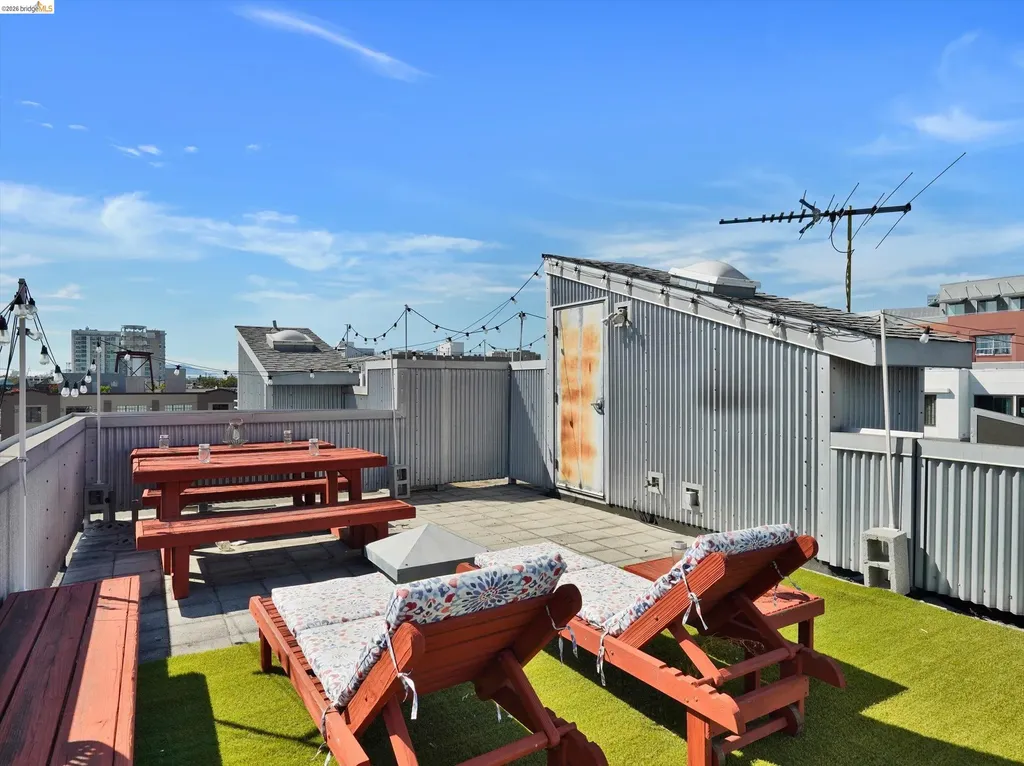 201 3rd Street Oakland CA 94607