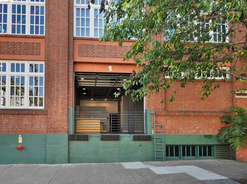 201 3rd Street Oakland CA 94607