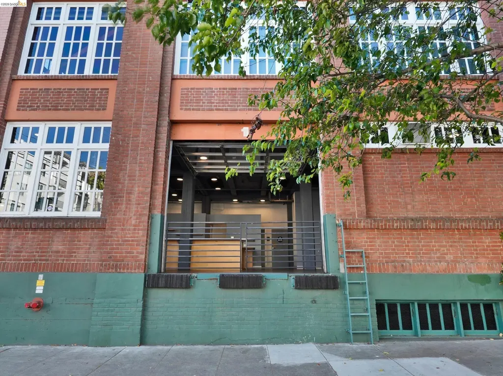 201 3rd Street Oakland CA 94607