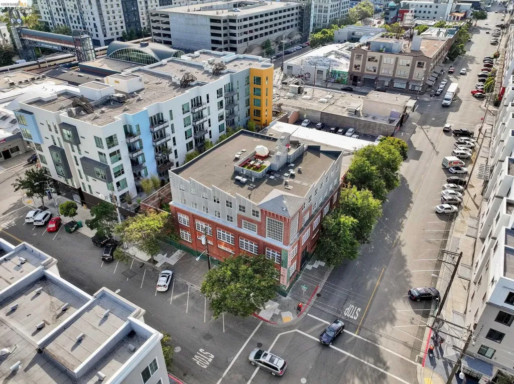 201 3rd Street Oakland CA 94607