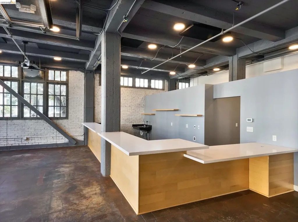 201 3rd Street Oakland CA 94607
