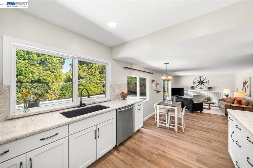 5887 Black Avenue Pleasanton CA 94566