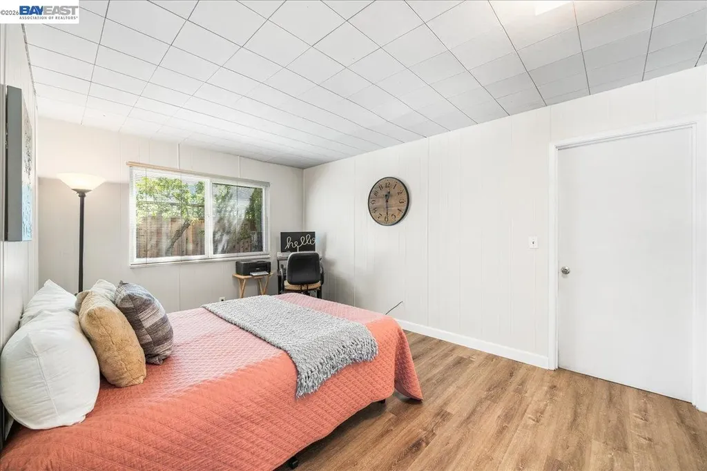 5887 Black Avenue Pleasanton CA 94566