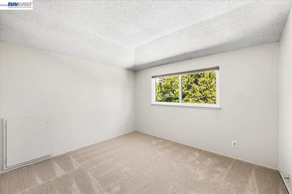 5887 Black Avenue Pleasanton CA 94566