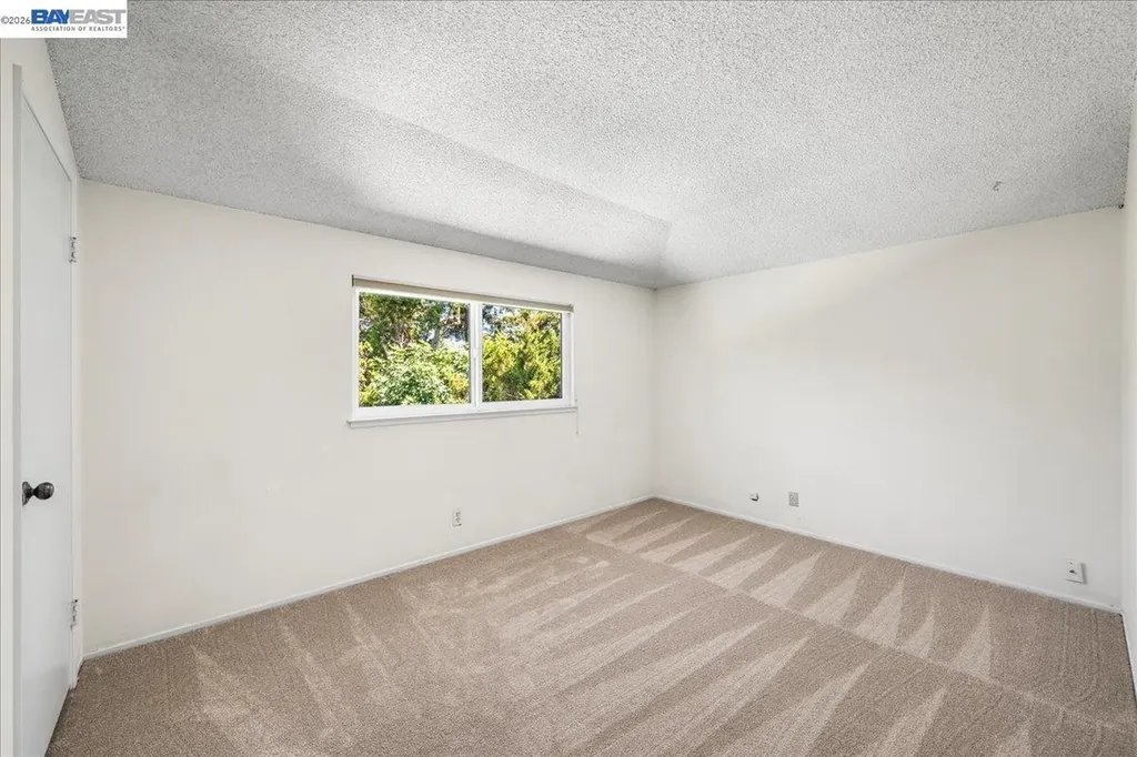 5887 Black Avenue Pleasanton CA 94566