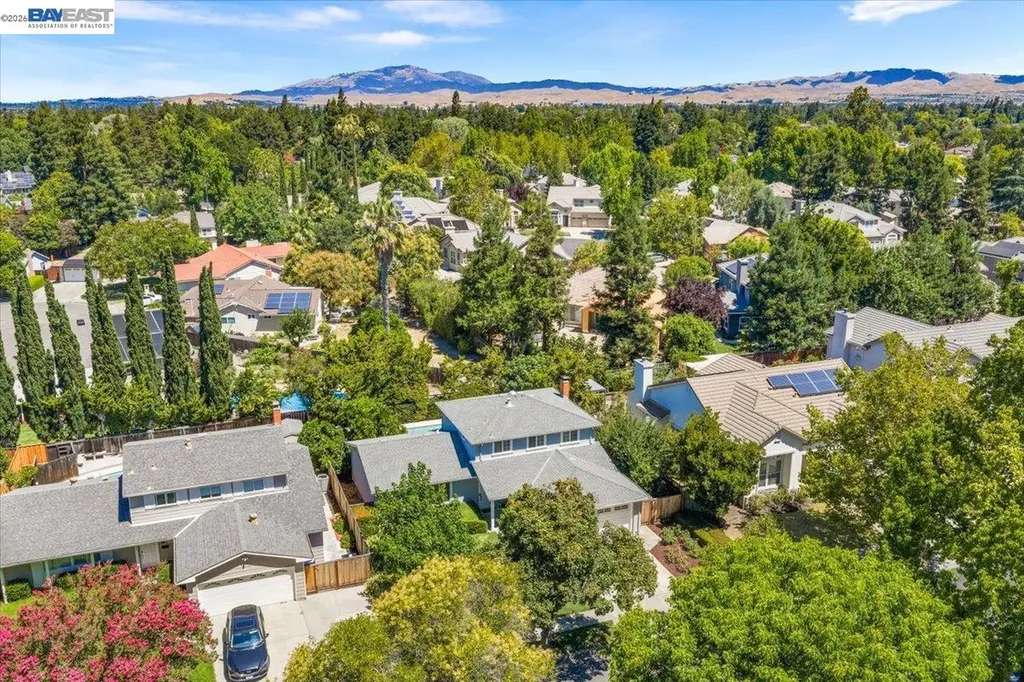 5887 Black Avenue Pleasanton CA 94566