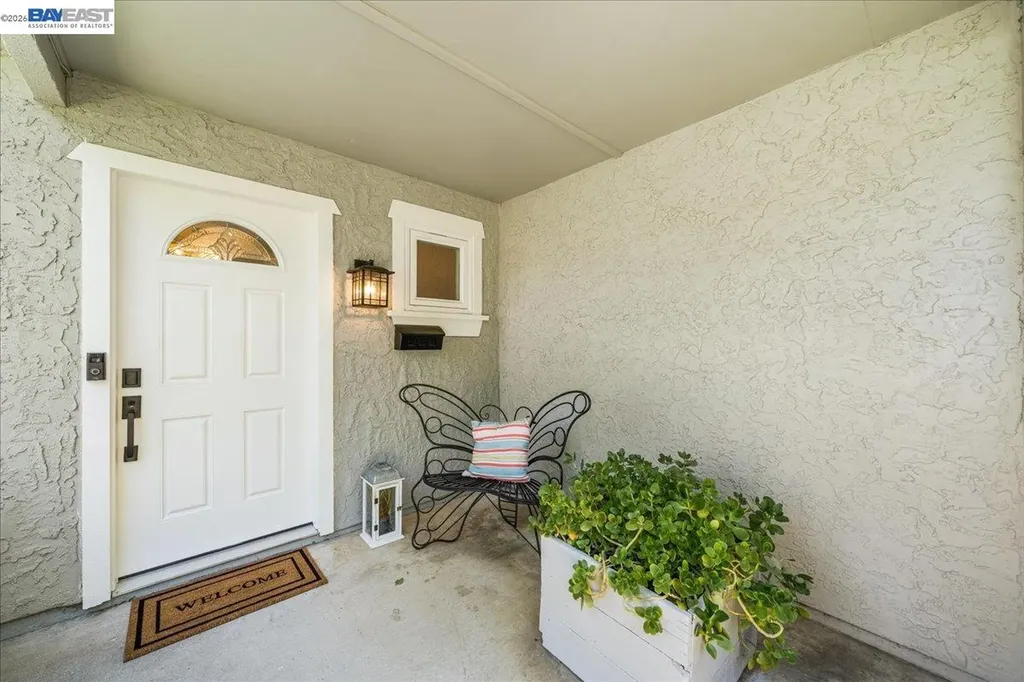5887 Black Avenue Pleasanton CA 94566