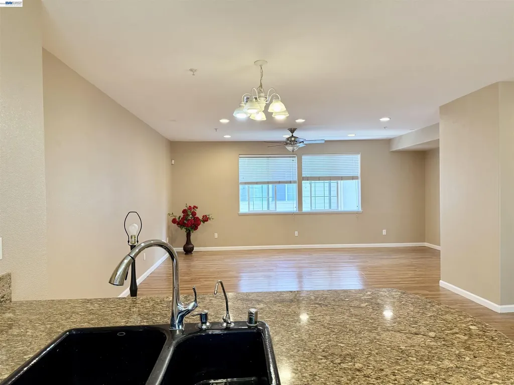 550 Summer Lane Richmond CA 94806