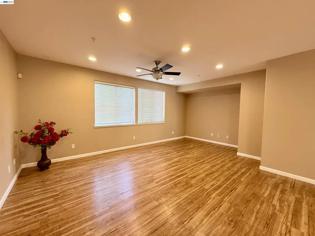 550 Summer Lane Richmond CA 94806