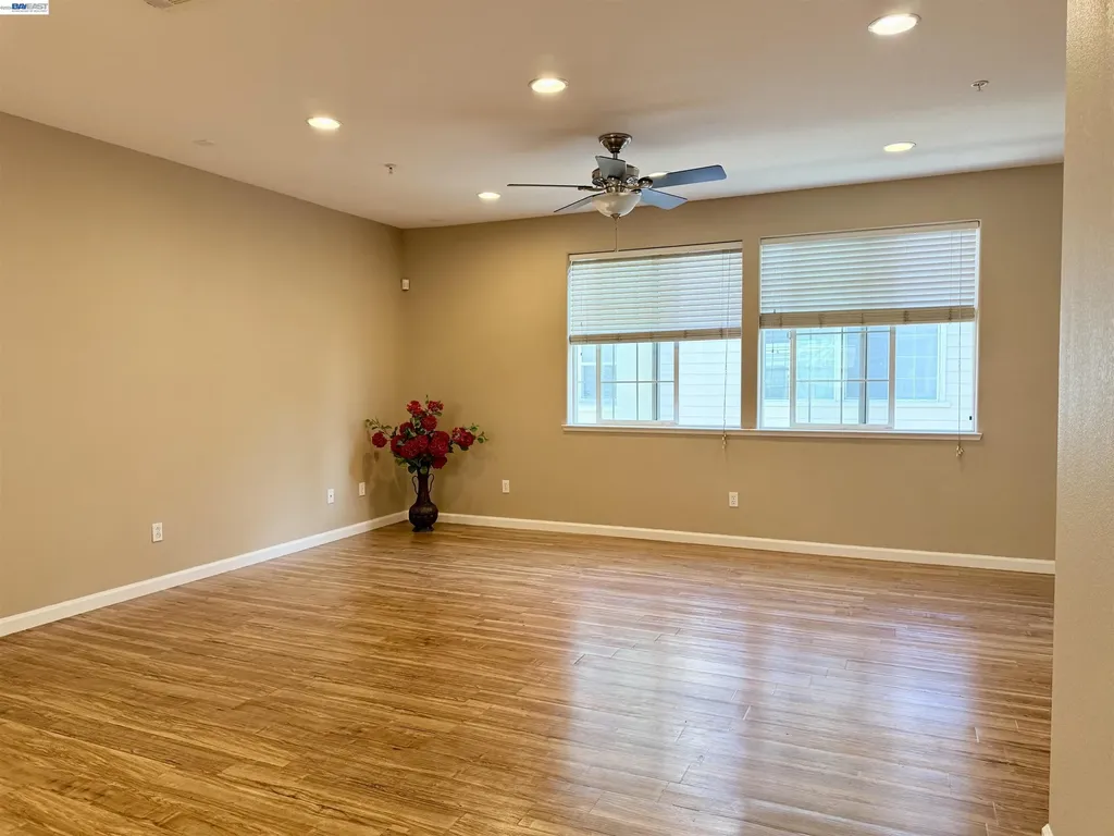 550 Summer Lane Richmond CA 94806