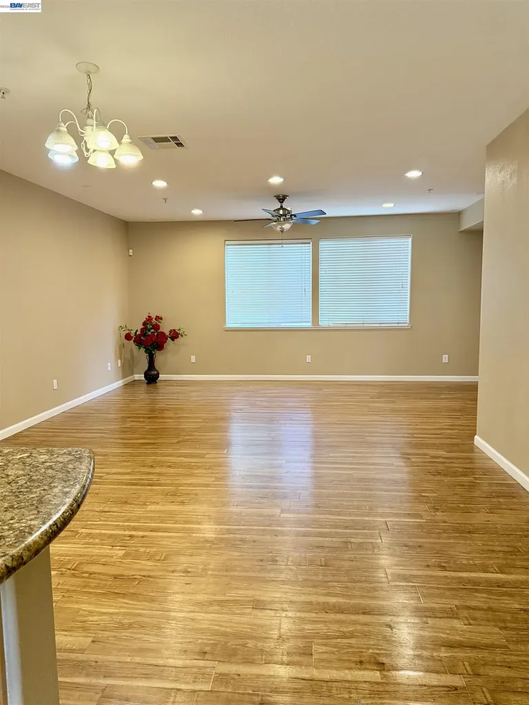 550 Summer Lane Richmond CA 94806