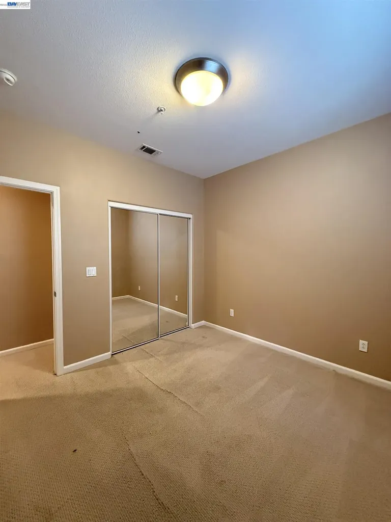 550 Summer Lane Richmond CA 94806