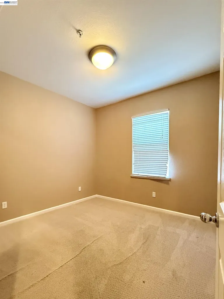 550 Summer Lane Richmond CA 94806
