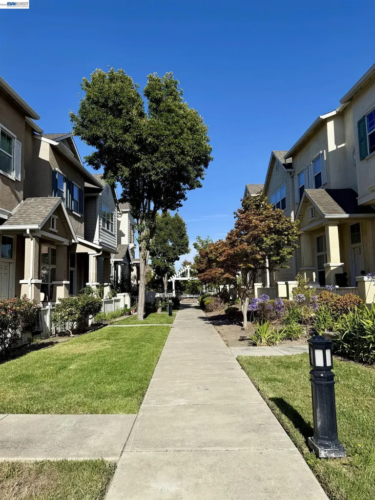 550 Summer Lane Richmond CA 94806