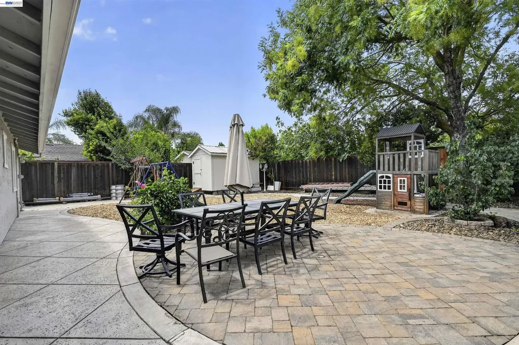 1249 Duffy Way Brentwood CA 94513