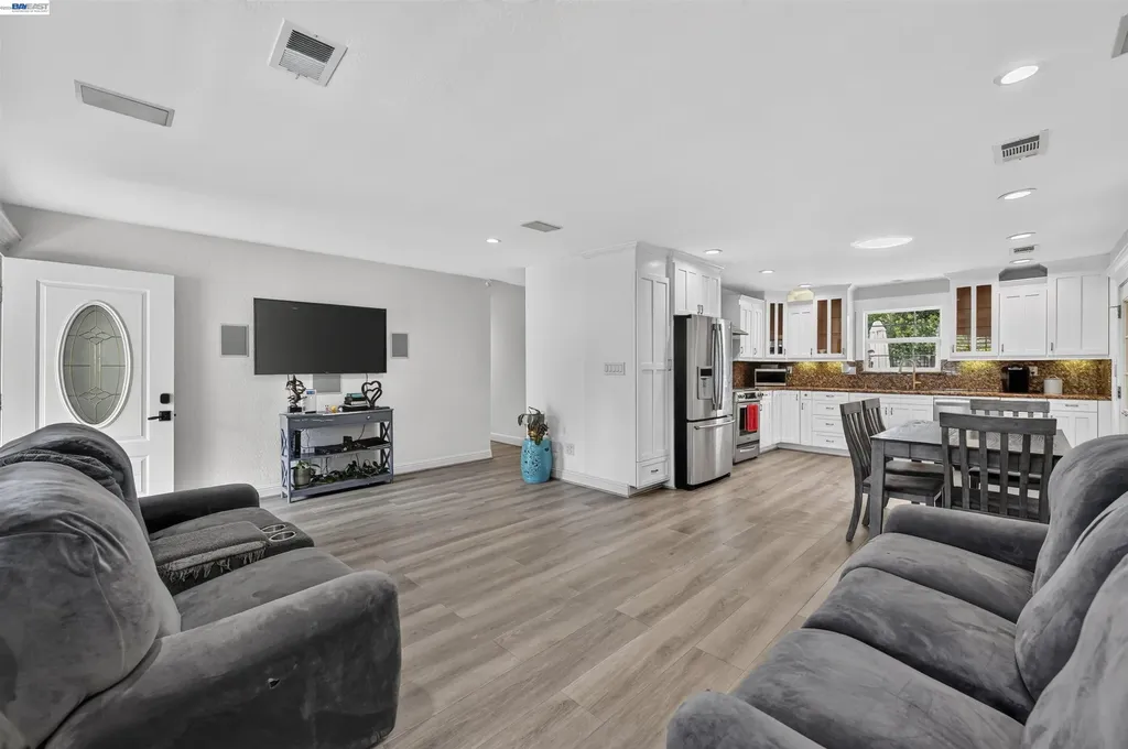 1249 Duffy Way Brentwood CA 94513