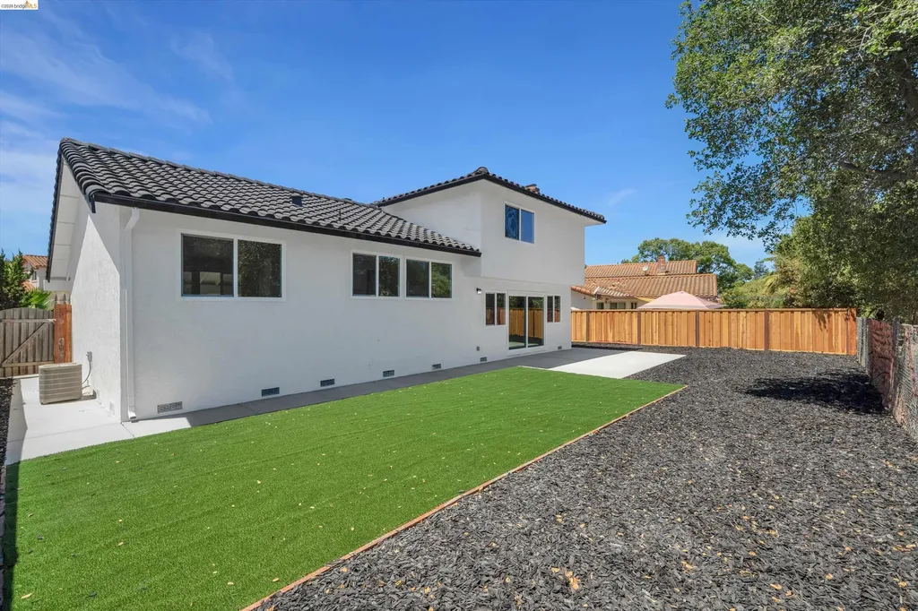 1709 Yellowstone Drive Antioch CA 94509