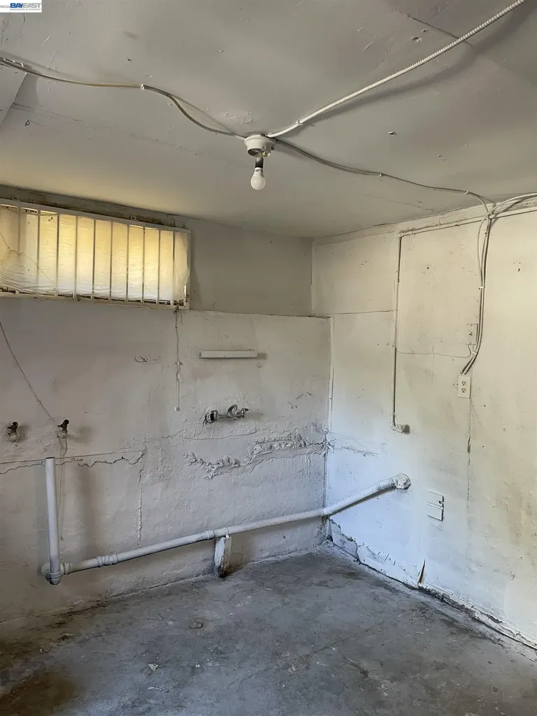 9826 C Street Oakland CA 94603