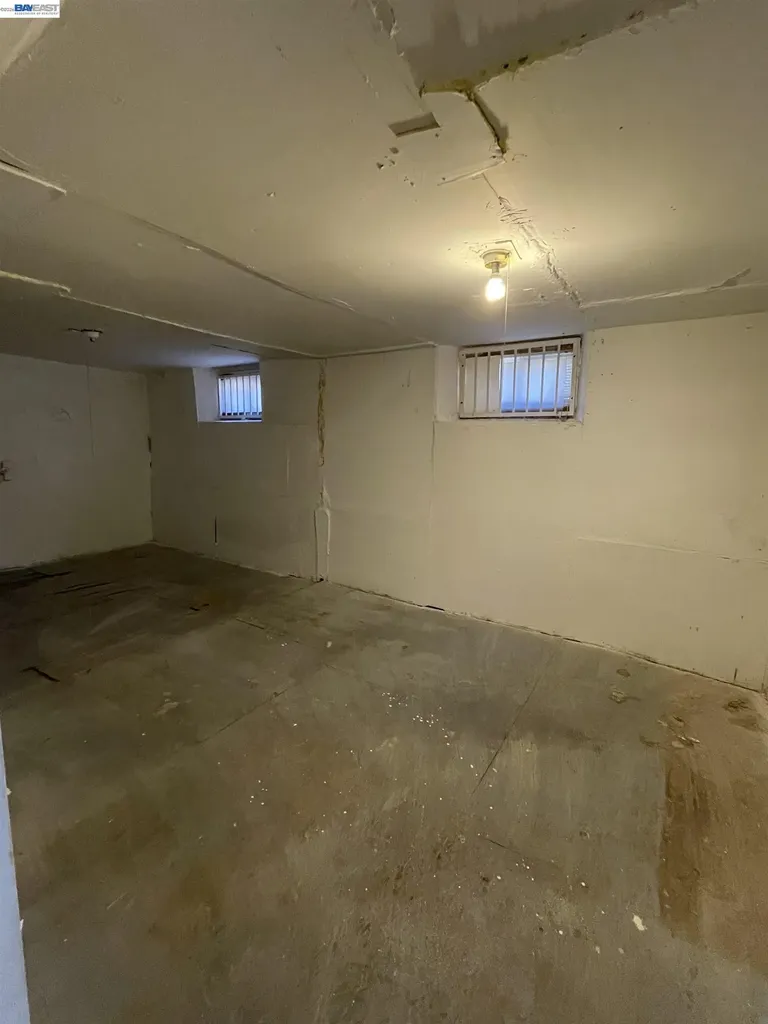 9826 C Street Oakland CA 94603