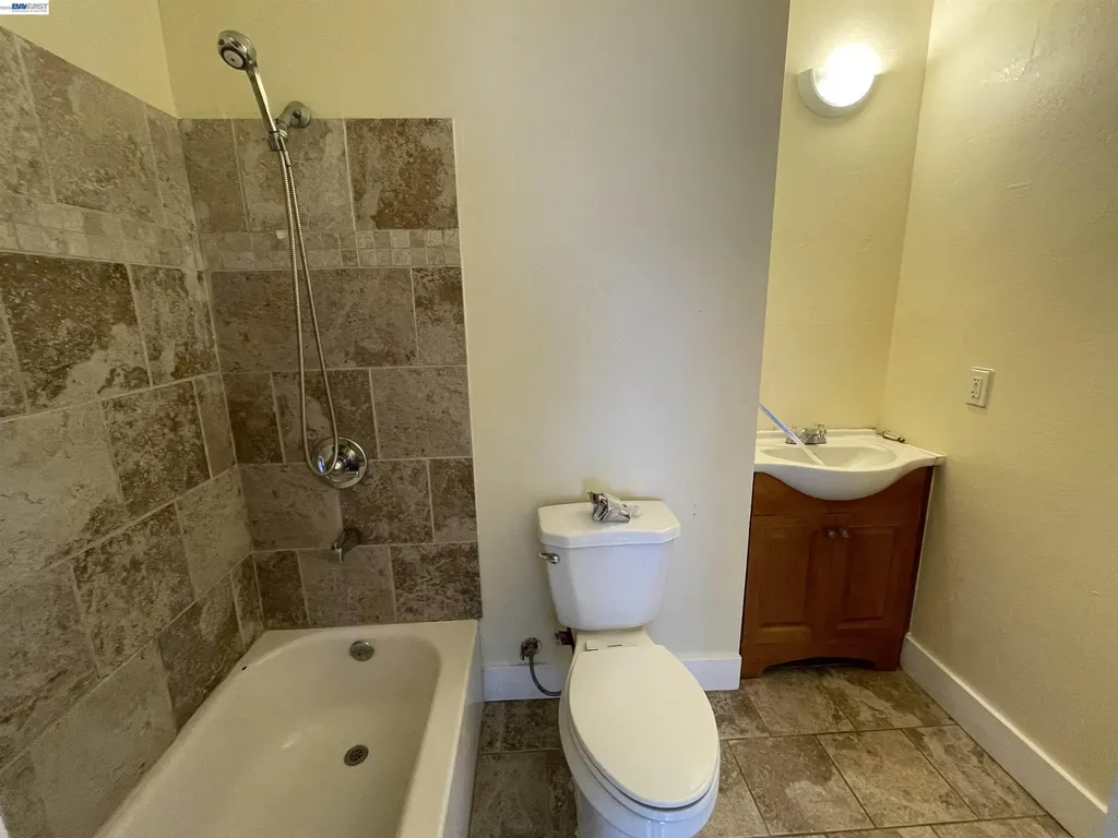 9826 C Street Oakland CA 94603
