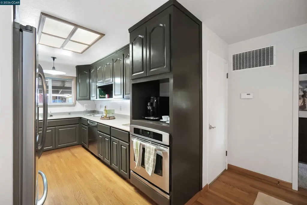 2535 Francis Drive Pinole CA 94564