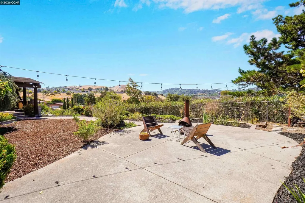 2535 Francis Drive Pinole CA 94564